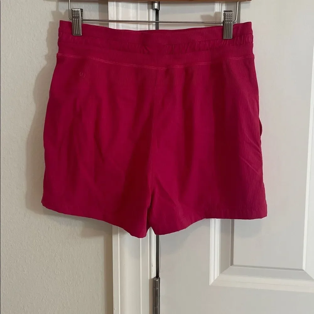 Lululemon Dance Studio High Rise 3 1/2” Shorts